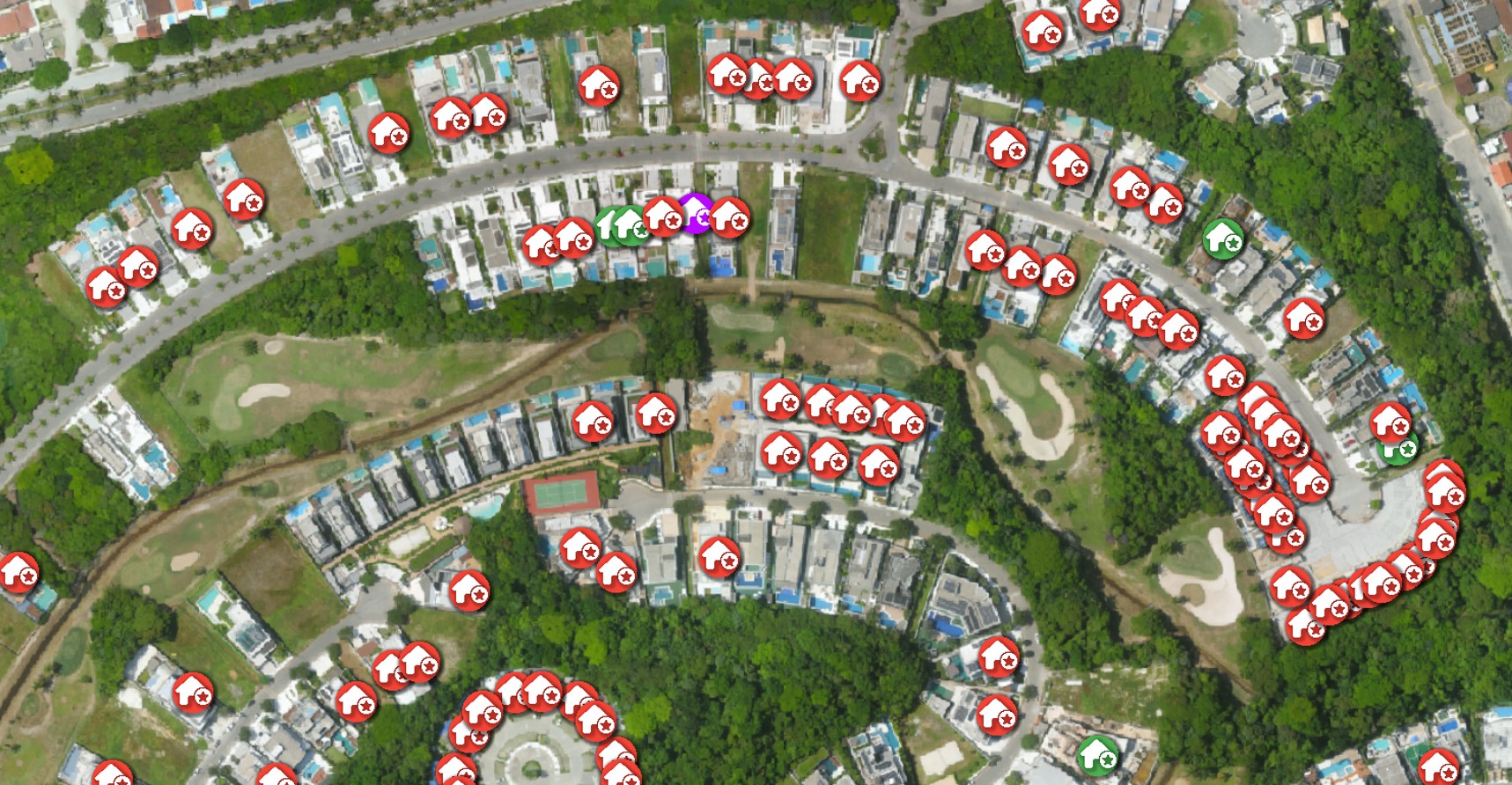 Mapa urbano com imóveis georreferenciados para auditoria fiscal e planejamento urbano em prefeituras.