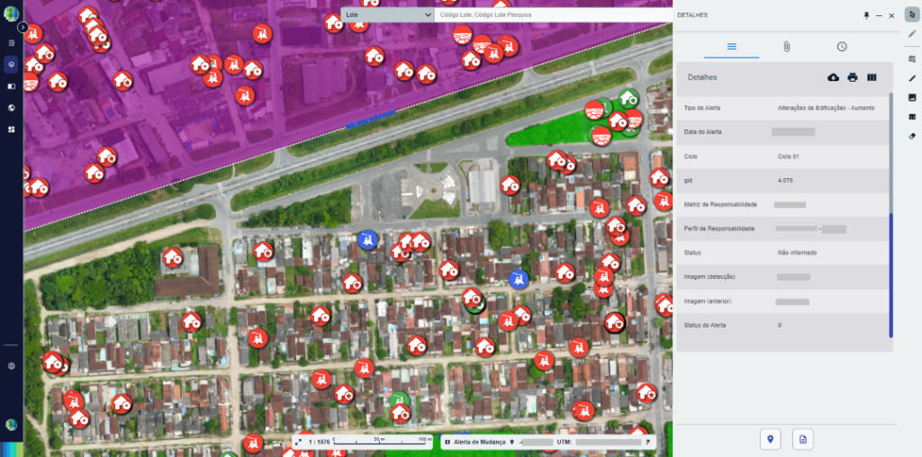 Interface da plataforma Geopixel Cidades exibindo o módulo de Monitoramento de Alterações Municipais com mapa aéreo urbano e alertas georreferenciados sobre novas construções, aumento de área edificada e supressão de vegetação identificados por satélite.